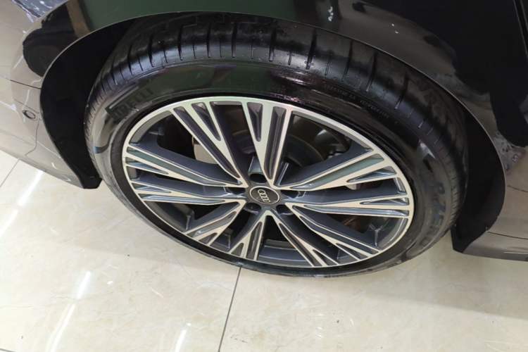 Used Audi A6L 2026 45 TFSI quattro Prestige Dynamic Edition Right Rear Wheel Hub