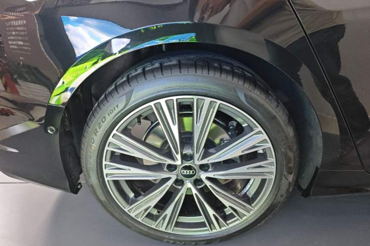 Used Audi A6L 2026 45 TFSI Prestige Dynamic Edition Right Rear Wheel Hub