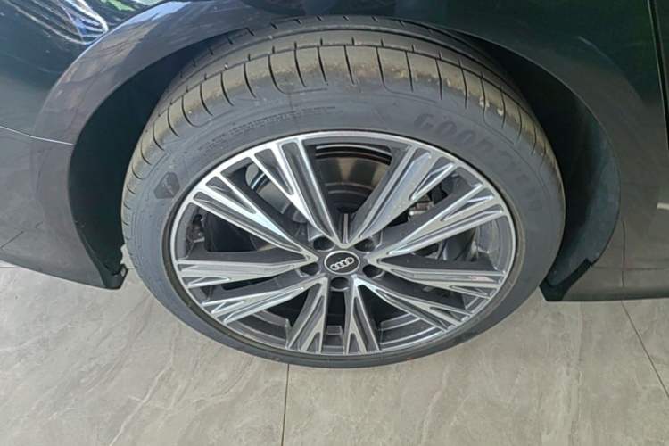 Used Audi A6L 2026 45 TFSI Prestige Dynamic Edition Right Rear Wheel Hub