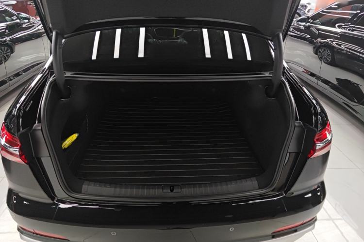 Used Audi A6L 2026 55 TFSI quattro Prestige Dynamic Edition Trunk