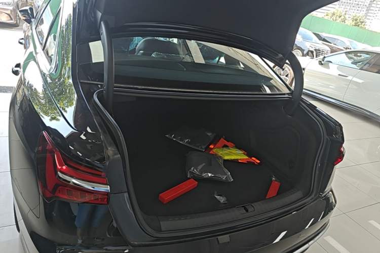 Used Audi A6L 2026 45 TFSI Prestige Dynamic Edition Trunk