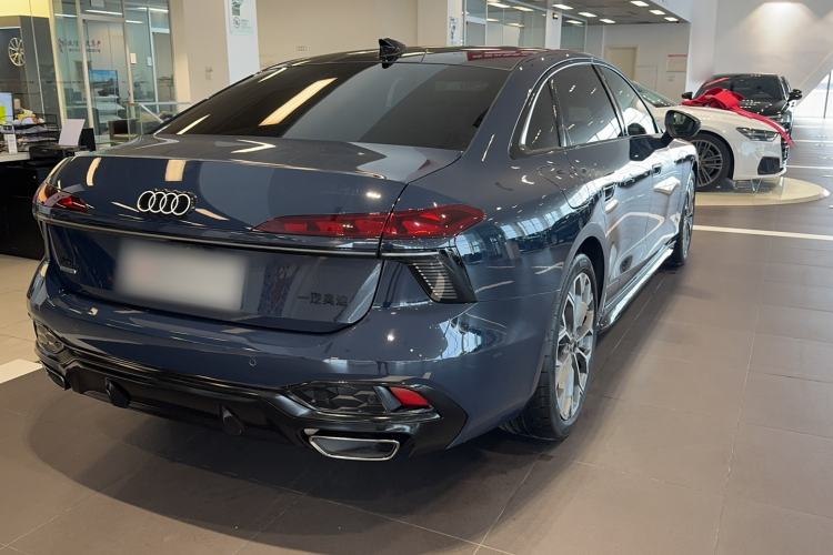 Used Audi A6L 2026 Model 2.0T quattro Premium Elegant Edition Exterior 4