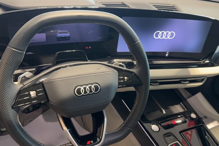 Used Audi A6L 2026 Model 2.0T quattro Premium Elegant Edition Interior 2