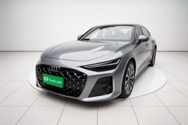 Audi A6L 2026 Model 2.0T quattro Premium Elegant Edition مستعملة