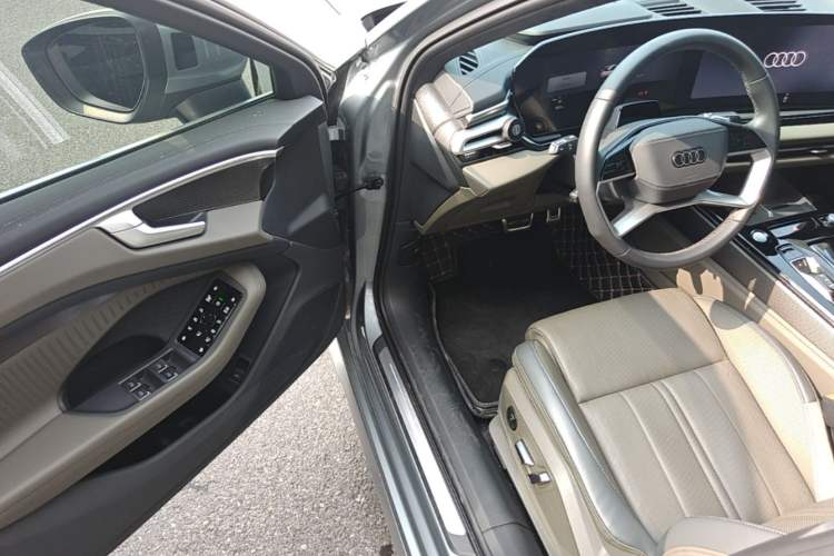 Used Audi A6L 2026 Model 2.0T quattro Premium Elegant Edition Driver Seat