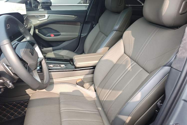 Used Audi A6L 2026 Model 2.0T quattro Premium Elegant Edition Left Front Seat