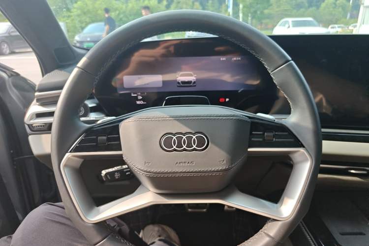 Used Audi A6L 2026 Model 2.0T quattro Premium Elegant Edition Steering Wheel