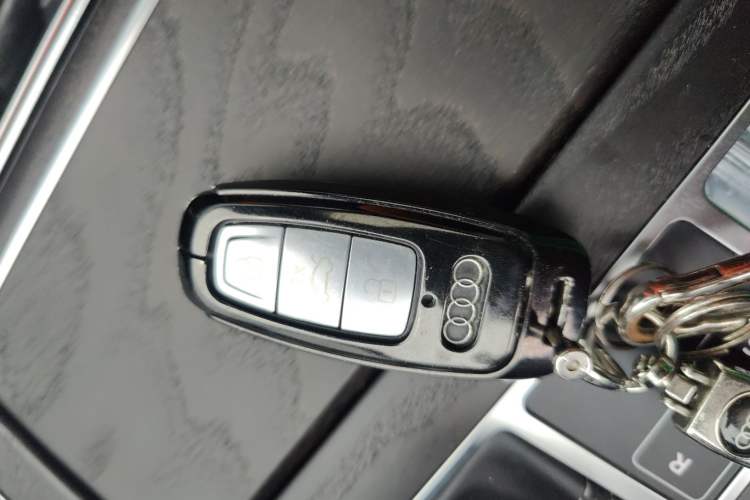 Used Audi A6L New Energy 2020 55 TFSI e quattro Interior 1