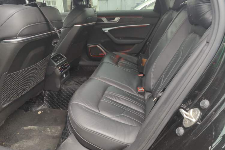 Used Audi A6L New Energy 2020 55 TFSI e quattro Interior 4