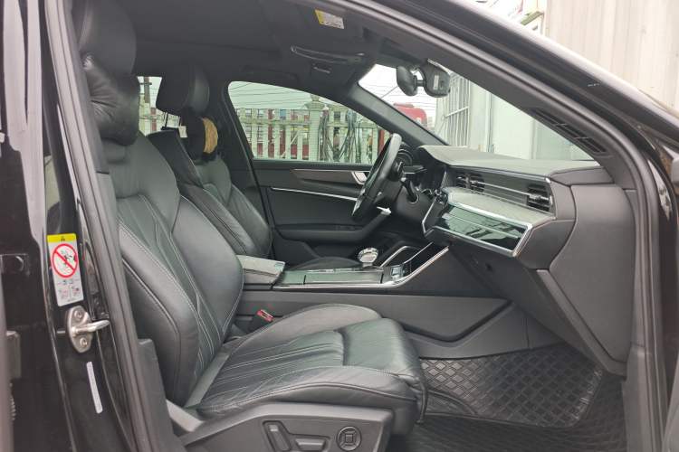 Used Audi A6L New Energy 2020 55 TFSI e quattro Right Front Seat
