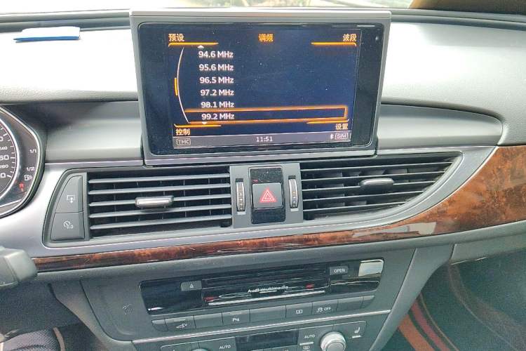 Used Audi A6L New Energy 2018 40 e-tron Audio And AC Panel
