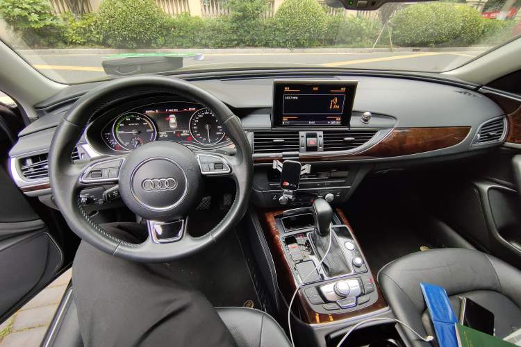 Used Audi A6L New Energy 2018 40 e-tron Center Console