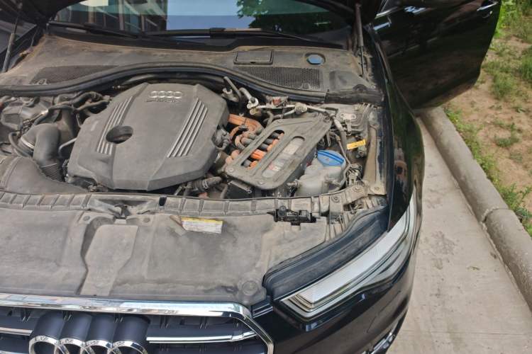 Used Audi A6L New Energy 2018 40 e-tron Engine Bay Left