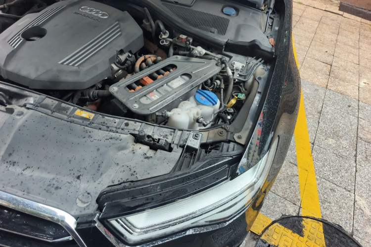 Used Audi A6L New Energy 2018 40 e-tron Engine Bay Left