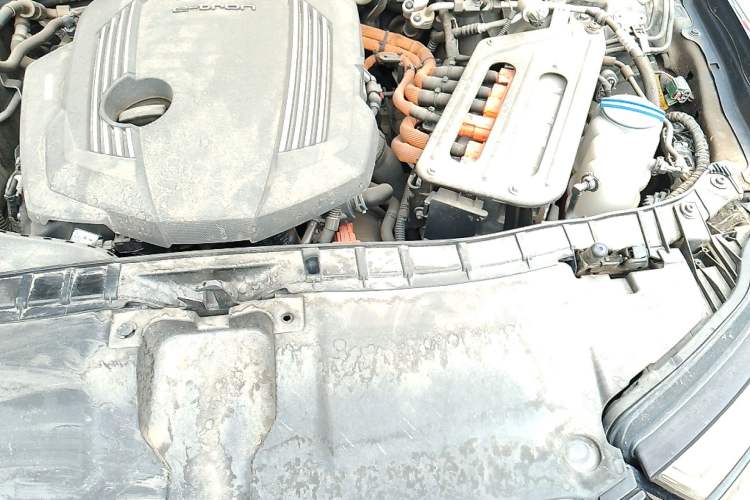 Used Audi A6L New Energy 2018 40 e-tron Engine Bay Left
