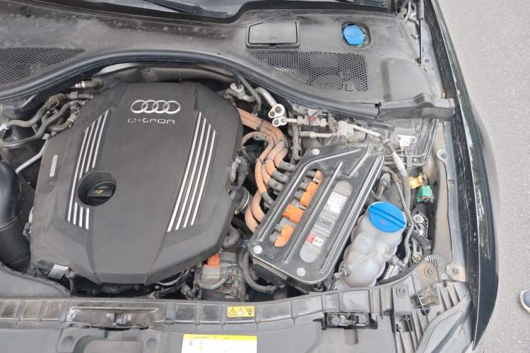Used Audi A6L New Energy 2018 40 e-tron Engine Bay Left