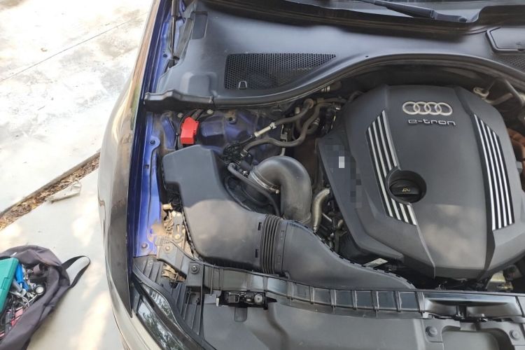 Used Audi A6L New Energy 2018 40 e-tron Engine Bay Right
