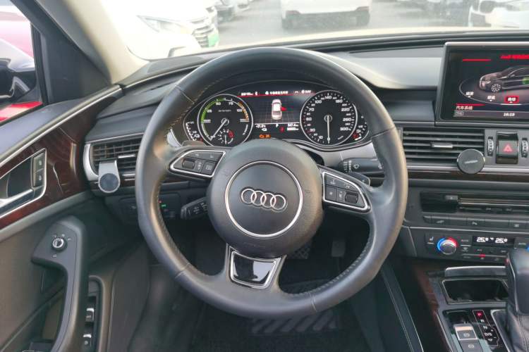 Used Audi A6L New Energy 2018 40 e-tron Interior 10