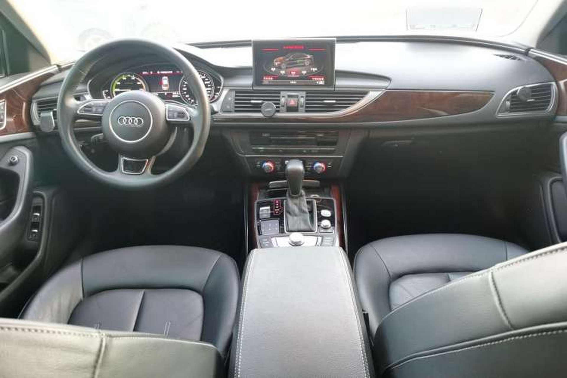 Used Audi A6L New Energy 2018 40 e-tron Interior 3