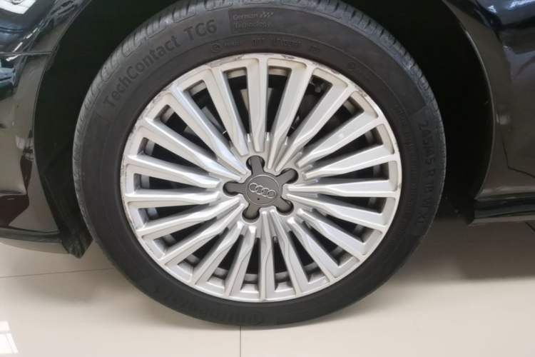 Used Audi A6L New Energy 2018 40 e-tron Left Front Wheel Hub