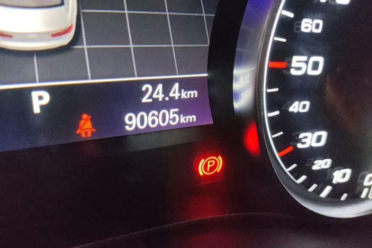 Used Audi A6L New Energy 2018 40 e-tron Odometer Close Up