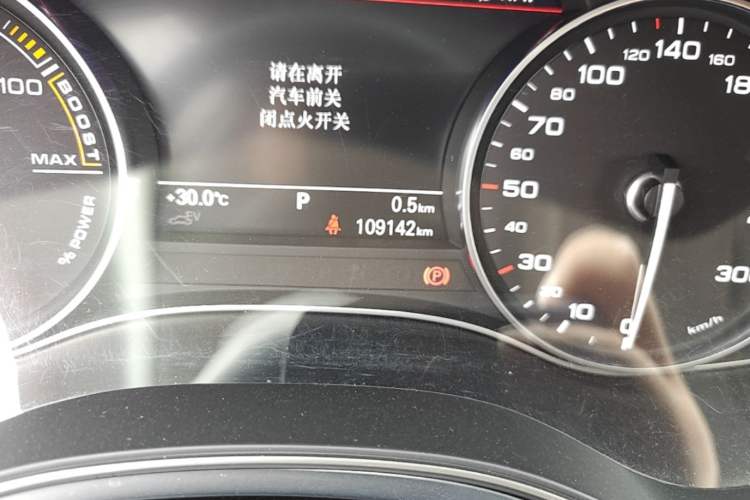 Used Audi A6L New Energy 2018 40 e-tron Odometer Close Up