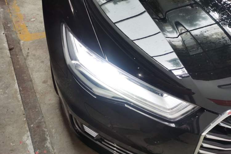 Used Audi A6L New Energy 2018 40 e-tron Right Front Headlight