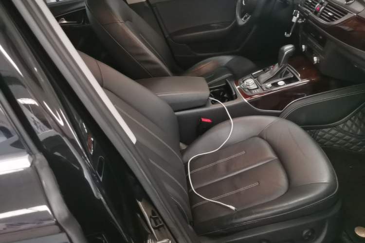 Used Audi A6L New Energy 2018 40 e-tron Right Front Seat
