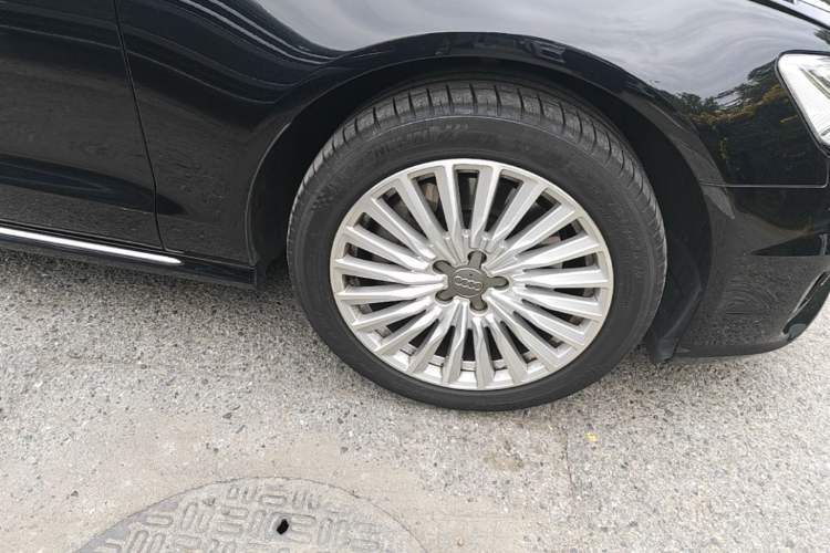 Used Audi A6L New Energy 2018 40 e-tron Right Front Wheel Hub