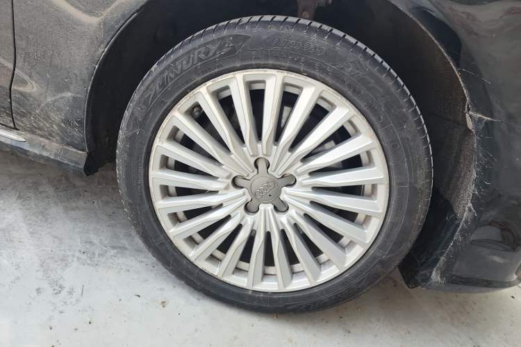 Used Audi A6L New Energy 2018 40 e-tron Right Front Wheel Hub