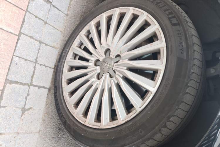 Used Audi A6L New Energy 2018 40 e-tron Right Front Wheel Hub