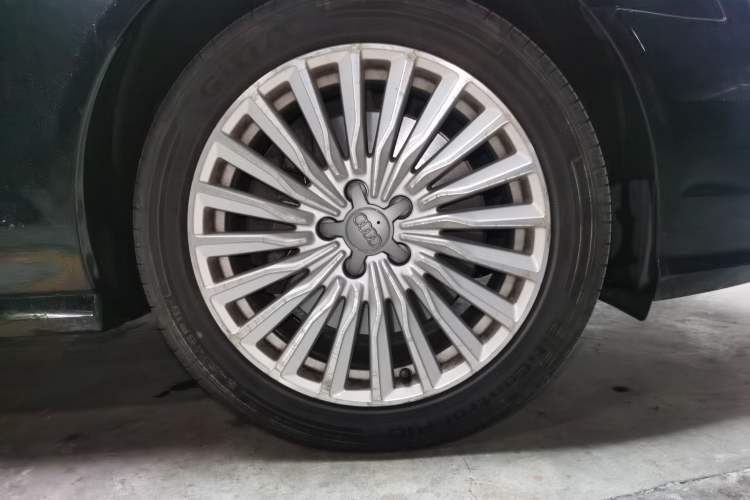 Used Audi A6L New Energy 2018 40 e-tron Right Front Wheel Hub