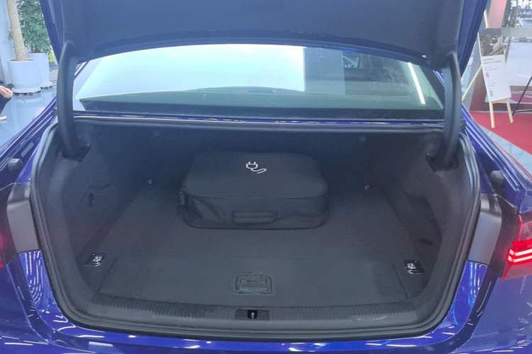 Used Audi A6L New Energy 2018 40 e-tron Trunk