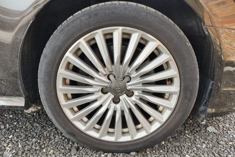Used Audi A6L New Energy 2018 40 e-tron Right Front Wheel Hub