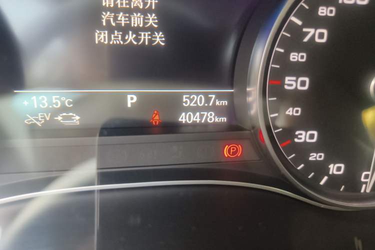 Used Audi A6L New Energy 2018 40 e-tron Odometer Close Up