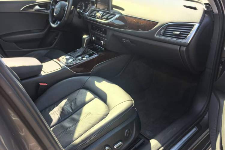 Used Audi A6L New Energy 2018 40 e-tron Right Front Seat