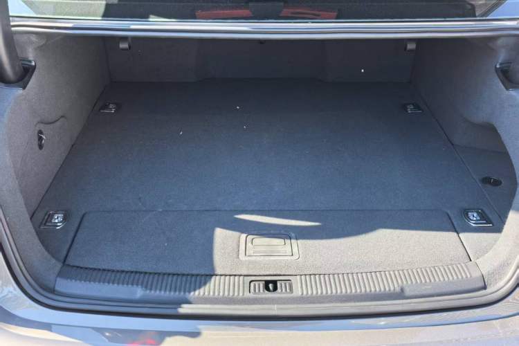 Used Audi A6L New Energy 2018 40 e-tron Trunk
