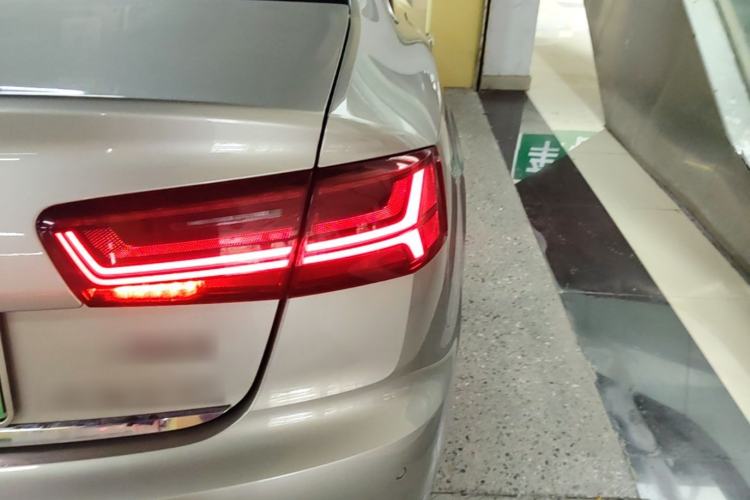 Used Audi A6L New Energy 2018 40 e-tron Right Rear Taillight