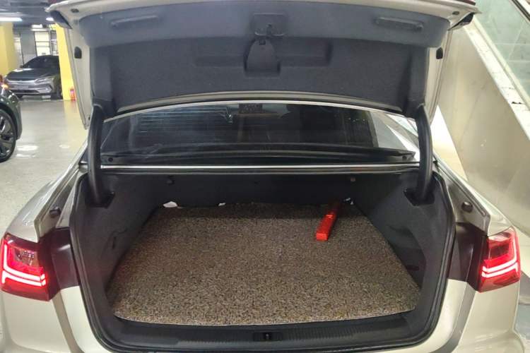 Used Audi A6L New Energy 2018 40 e-tron Trunk