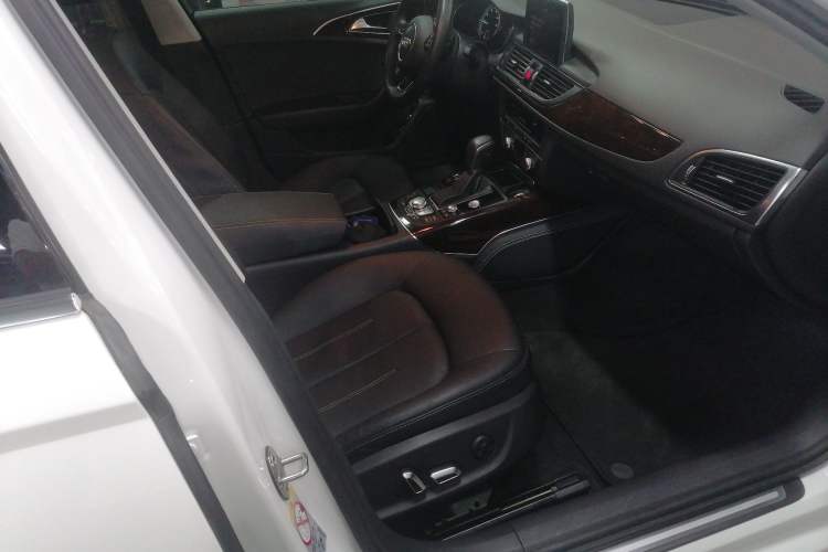 Used Audi A6L New Energy 2018 40 e-tron Right Front Seat