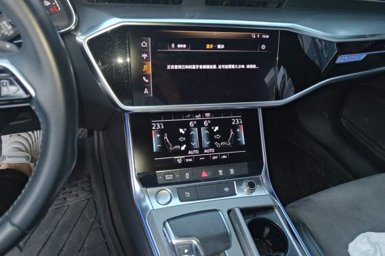 Used Audi A6L New Energy 2020 55 TFSI e quattro Audio And AC Panel