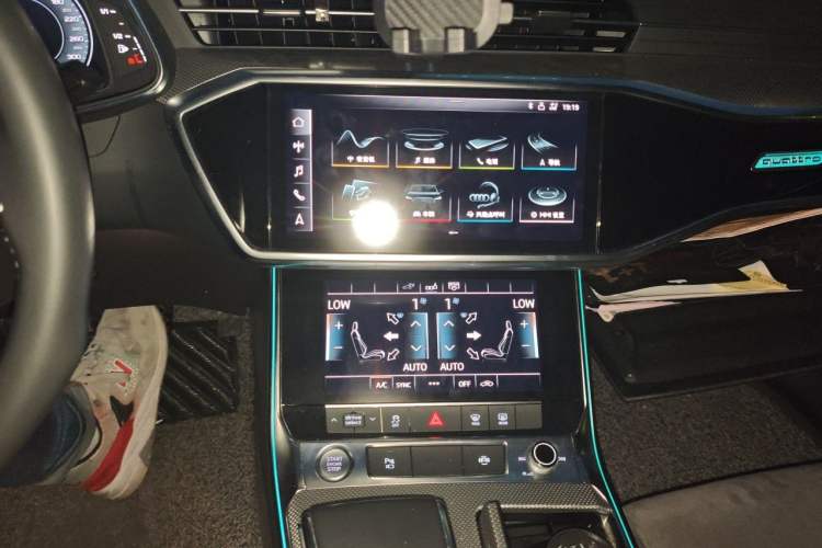 Used Audi A6L New Energy 2020 55 TFSI e quattro Audio And AC Panel