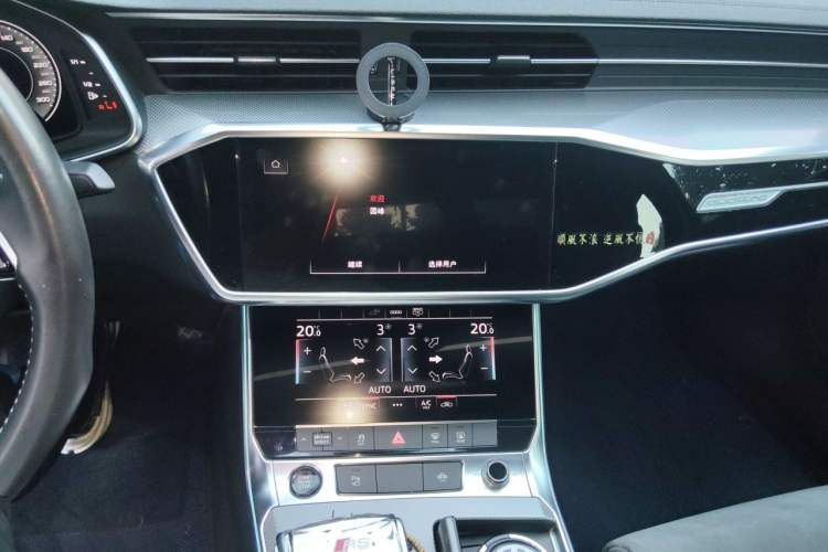 Used Audi A6L New Energy 2020 55 TFSI e quattro Audio And AC Panel