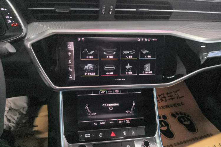 Used Audi A6L New Energy 2020 55 TFSI e quattro Audio And AC Panel