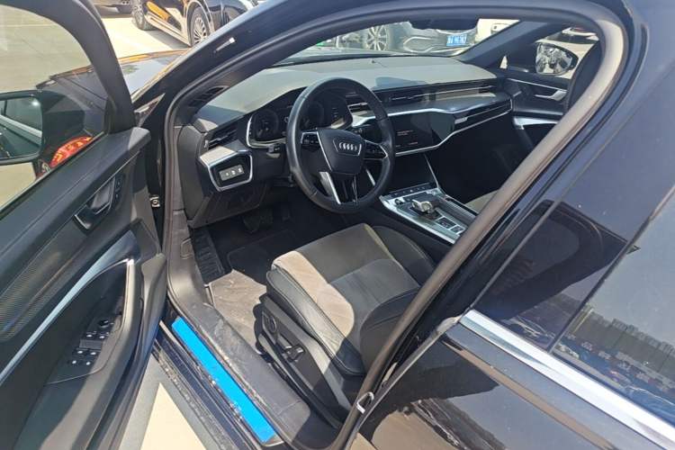 Used Audi A6L New Energy 2020 55 TFSI e quattro Driver Seat