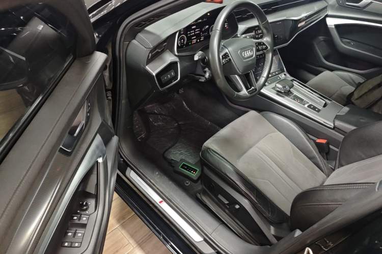 Used Audi A6L New Energy 2020 55 TFSI e quattro Driver Seat