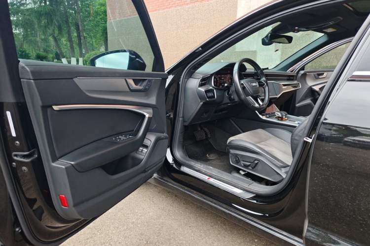 Used Audi A6L New Energy 2020 55 TFSI e quattro Driver Seat