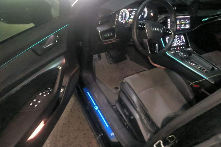 Used Audi A6L New Energy 2020 55 TFSI e quattro Driver Seat