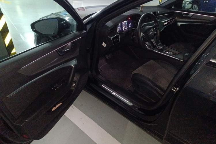 Used Audi A6L New Energy 2020 55 TFSI e quattro Driver Seat