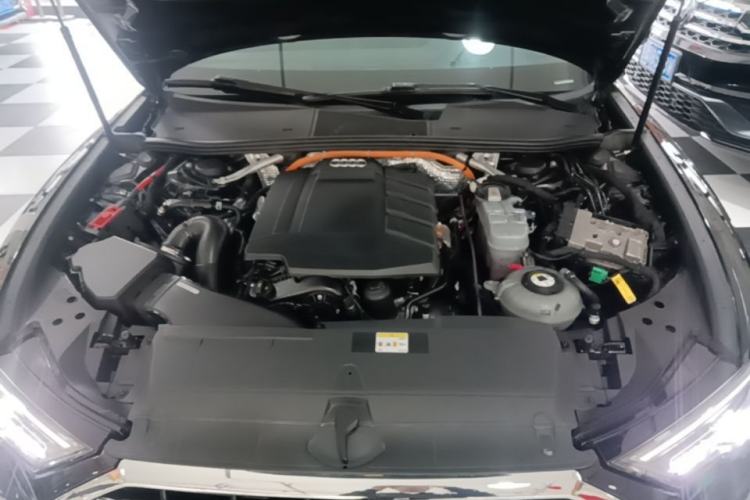 Used Audi A6L New Energy 2020 55 TFSI e quattro Engine Bay